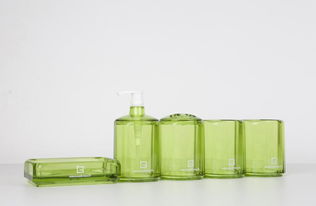 Hausgebrauch 时尚浴室用品套件 绿色亚克力卫浴五件套 H51003 提升口腔卫生体验